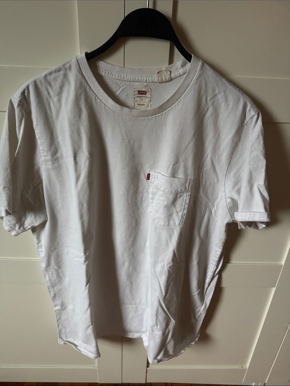 Levi's White Pocket Short Sleeve Crew Tee